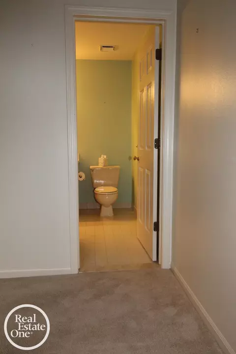 16876 Pebble, Macomb, MI 48042 photo 27