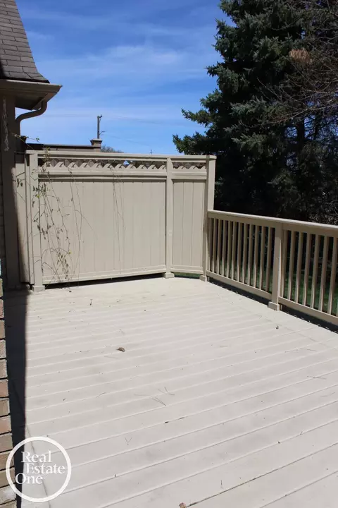 16876 Pebble, Macomb, MI 48042 photo 42