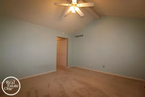 16876 Pebble, Macomb, MI 48042 photo 21