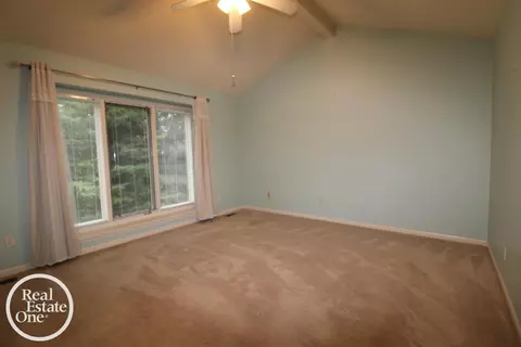 16876 Pebble, Macomb, MI 48042 photo 20