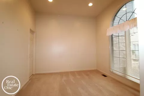 16876 Pebble, Macomb, MI 48042 photo 25