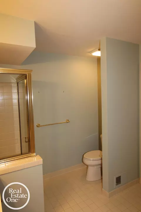 16876 Pebble, Macomb, MI 48042 photo 24