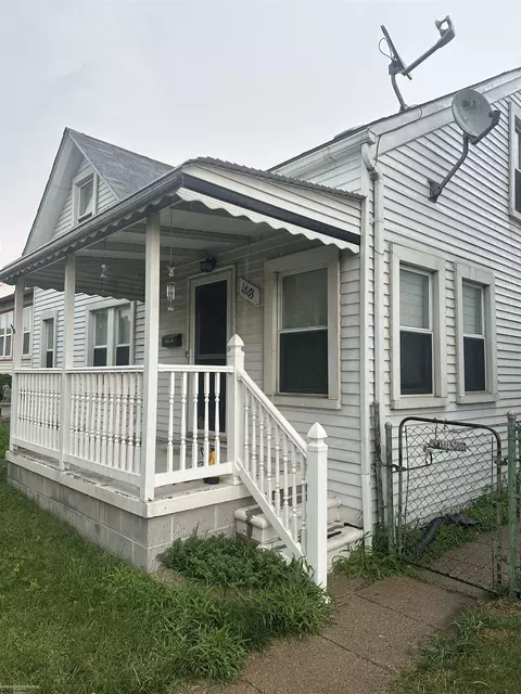 1863 3rd, Wyandotte, MI 48192
