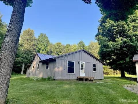 n12698 Sawyer Lake Road, Channing, MI 49815