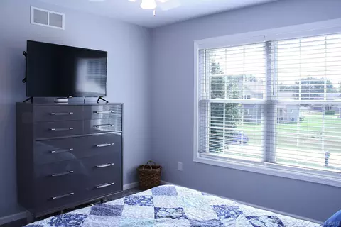 Bedroom - 3199 Pender, Adrian, MI 49221 photo 2 of 6