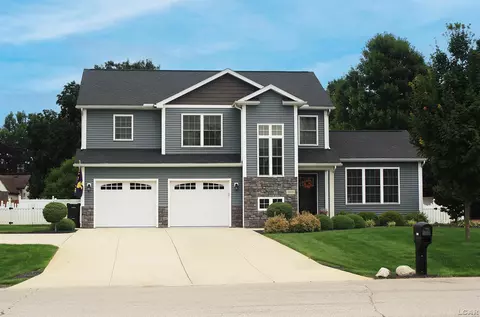 3199 Pender, Adrian, MI 49221
