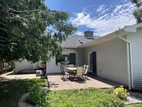 Exterior - 701 Forest, Clare, MI 48617 photo 6 of 11