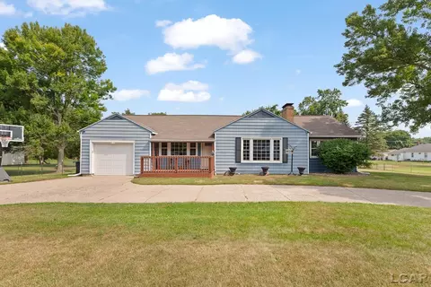 2534 Airport, Adrian, MI 49221