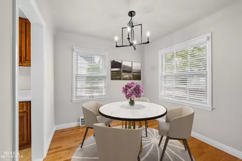 2106 Brys, Grosse Pointe Woods, MI 48236 photo 9