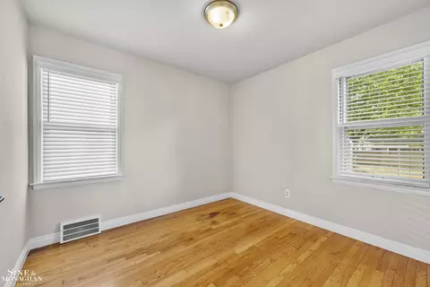 2106 Brys, Grosse Pointe Woods, MI 48236 photo 18