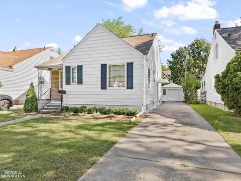 2106 Brys, Grosse Pointe Woods, MI 48236 photo 36