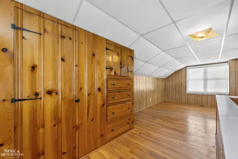 2106 Brys, Grosse Pointe Woods, MI 48236 photo 24