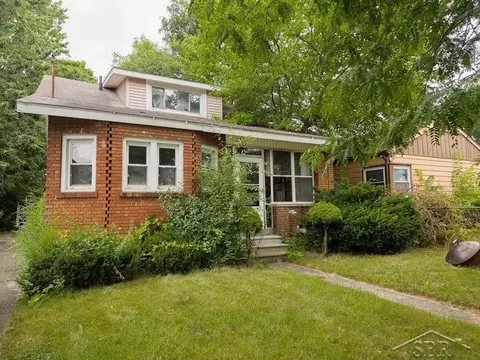 3341 Fulton, Saginaw, MI 48601