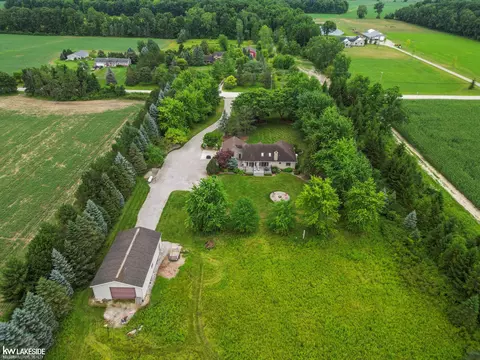View/Area - 22455 Irwin, Armada, MI 48005 photo 4 of 10