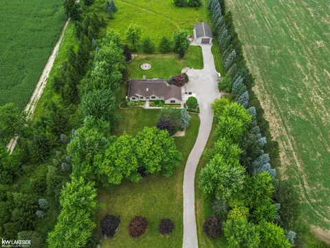 View/Area - 22455 Irwin, Armada, MI 48005 photo 1 of 10