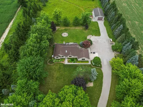 View/Area - 22455 Irwin, Armada, MI 48005 photo 2 of 10