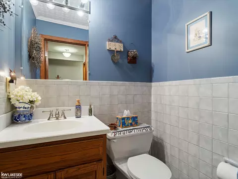 Bath - 22455 Irwin, Armada, MI 48005 photo 5 of 5