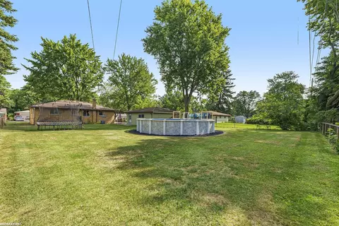 Exterior - 23350 Mapleview, Macomb, MI 48042 photo 9 of 9