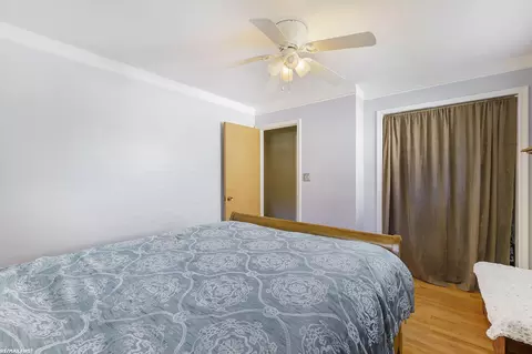 Bedroom - 23350 Mapleview, Macomb, MI 48042 photo 2 of 5