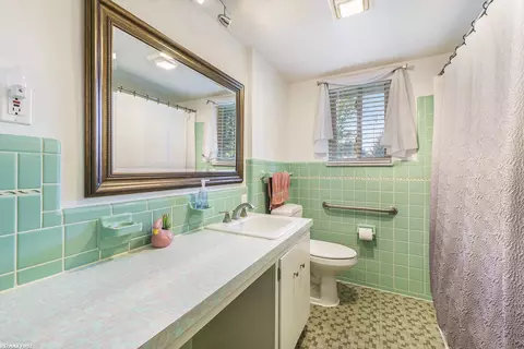 Bath - 23350 Mapleview, Macomb, MI 48042 photo 1 of 1