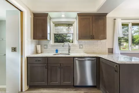 Kitchen - 23350 Mapleview, Macomb, MI 48042 photo 2 of 3