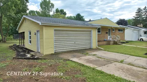 1320 Kapp, Flushing, MI 48433 photo 3