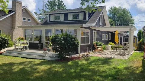 2275 Round Lk, Manitou Beach, MI 49253