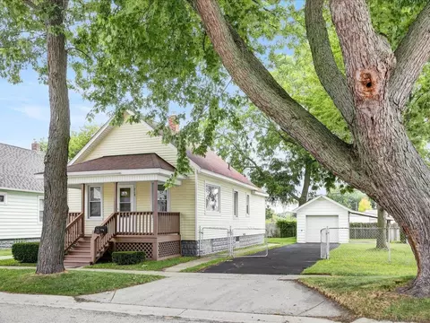218 12 Th, Port Huron, MI 48060