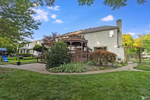 Exterior - 6753 Lockmill, Temperance, MI 48182 photo 14 of 14