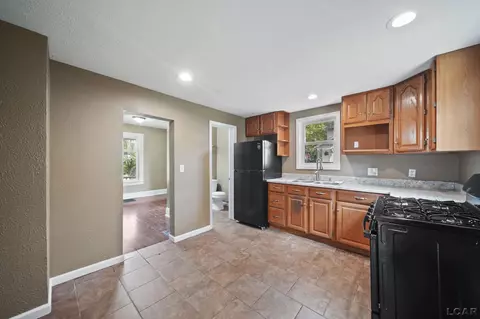 Entry Way - 224 Berry, Adrian, MI 49221 photo 3 of 5