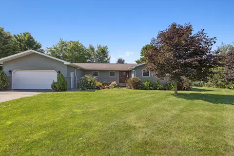 6331 W Caro, Vassar, MI 48768