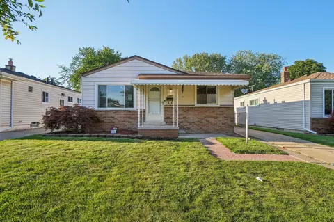 22451 Lake, Saint Clair Shores, MI 48082
