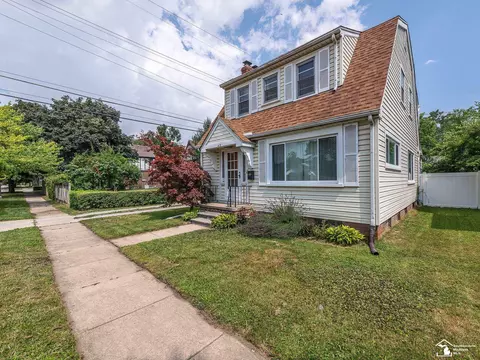 415 E Noble, Monroe, MI 48162