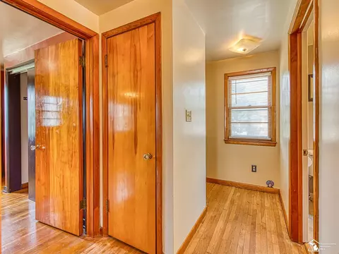 Entry Way - 415 E Noble, Monroe, MI 48162 photo 2 of 2