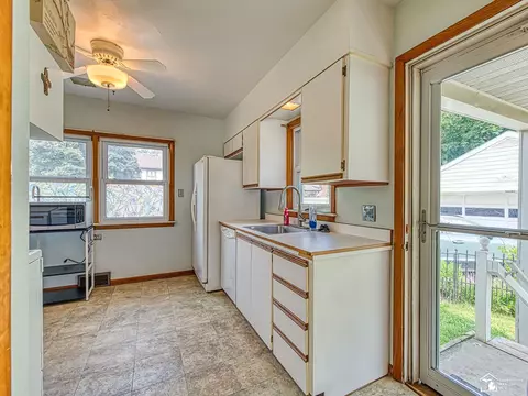 Kitchen - 415 E Noble, Monroe, MI 48162 photo 1 of 4