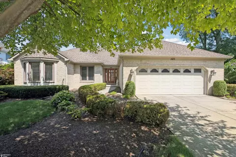 1671 S S Shr, Rochester Hills, MI 48307