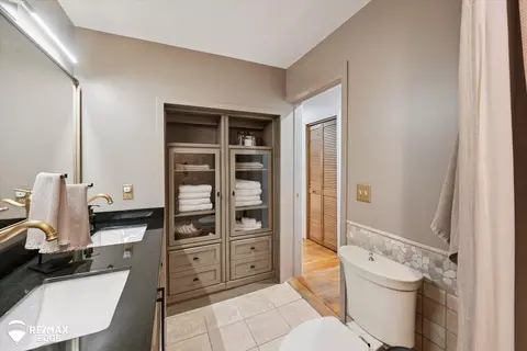 Bath - 7236 Lapeer, Davison, MI 48423 photo 2 of 3