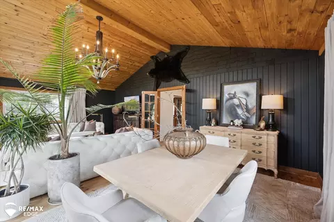 Dining - 7236 Lapeer, Davison, MI 48423 photo 1 of 4