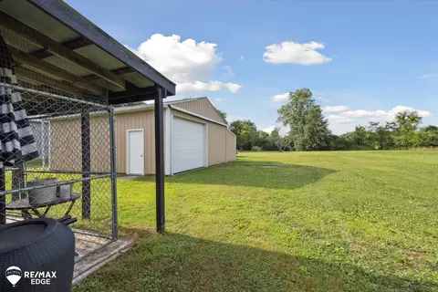 Exterior - 7236 Lapeer, Davison, MI 48423 photo 13 of 15