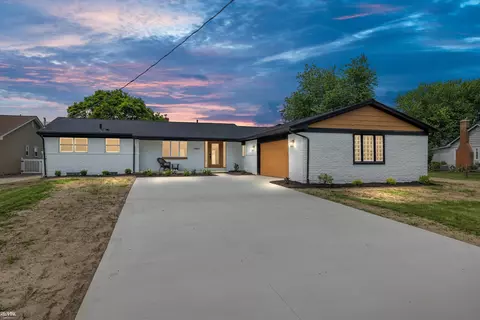39893 Duluth, Harrison Township, MI 48045