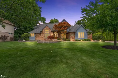 1183 Kings Carriage, Grand Blanc, MI 48439