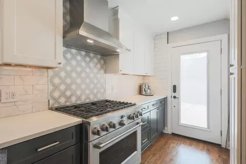 Kitchen - 331 Mckinley, Grosse Pointe Farms, MI 48236 photo 3 of 8