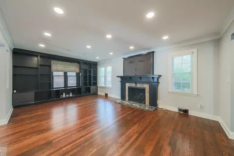 Living - 331 Mckinley, Grosse Pointe Farms, MI 48236 photo 6 of 9