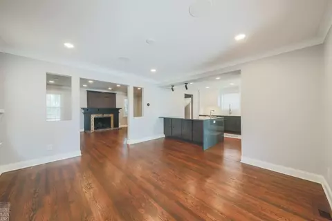 Living - 331 Mckinley, Grosse Pointe Farms, MI 48236 photo 1 of 9