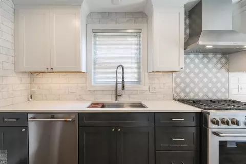 Kitchen - 331 Mckinley, Grosse Pointe Farms, MI 48236 photo 6 of 8