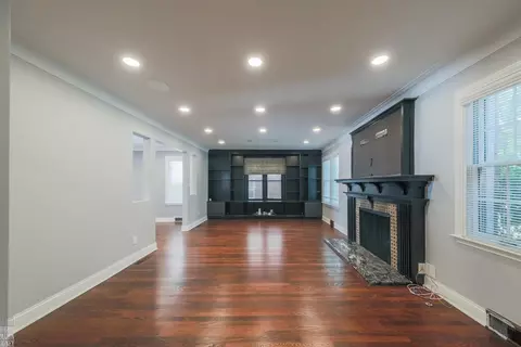 Living - 331 Mckinley, Grosse Pointe Farms, MI 48236 photo 5 of 9