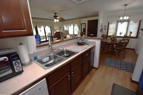 Kitchen - 321 Heritage #13, Algonac, MI 48001 photo 5 of 5