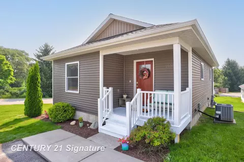 1053 Cupola, Traverse City, MI 49696