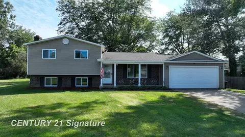 4206 Woodland, Flushing, MI 48433