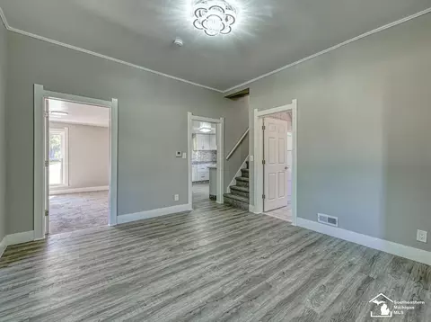 Living - 1461 W Temperance, Temperance, MI 48182 photo 4 of 6